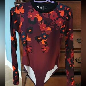 Adidas panty blouse S